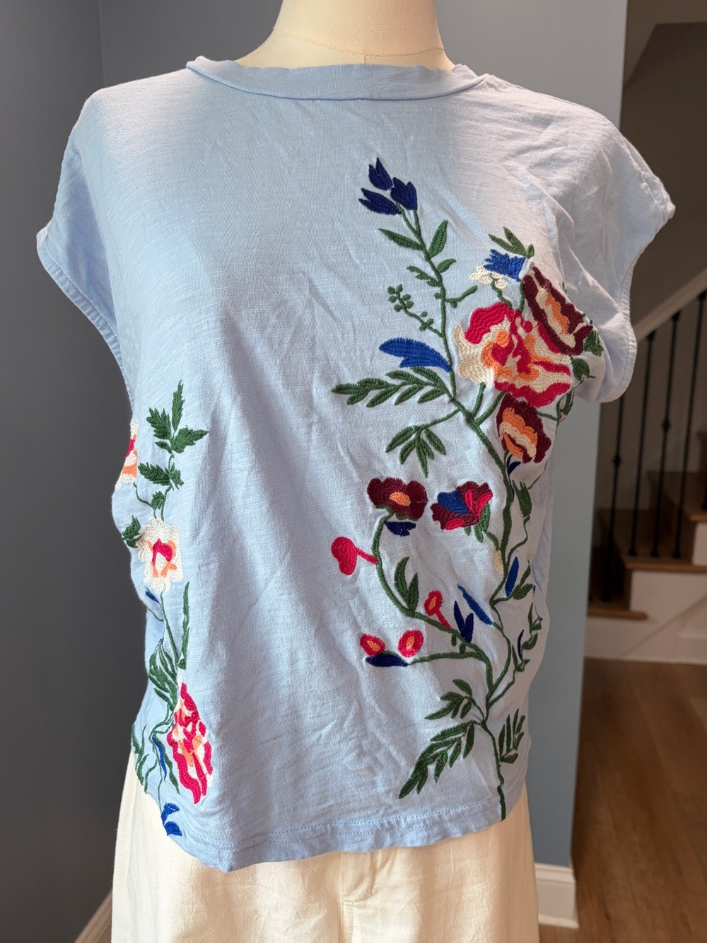 Anthropologie Blue Embroidered Floral Cotton Tee Top XS